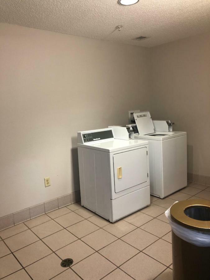Millennium Inn Ellisville المظهر الخارجي الصورة